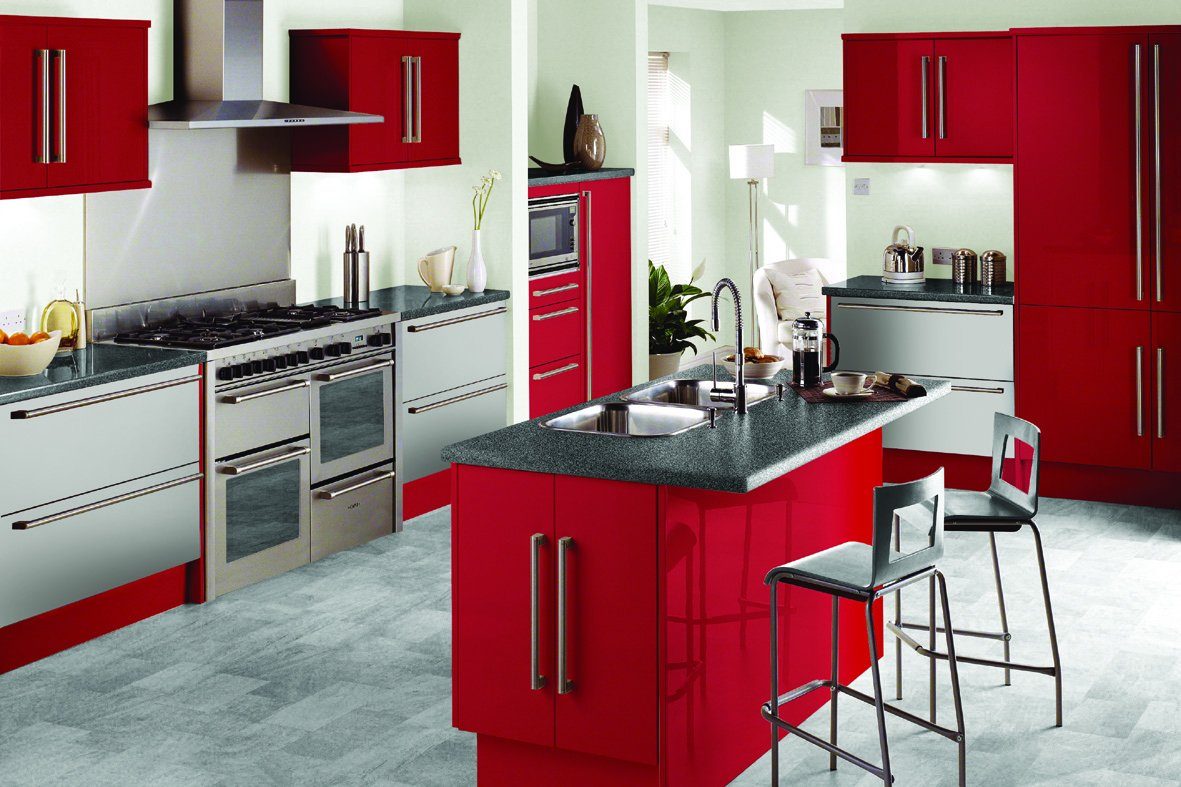 ¿Quieres una cocina más moderna?, opta por el blanco y rojo